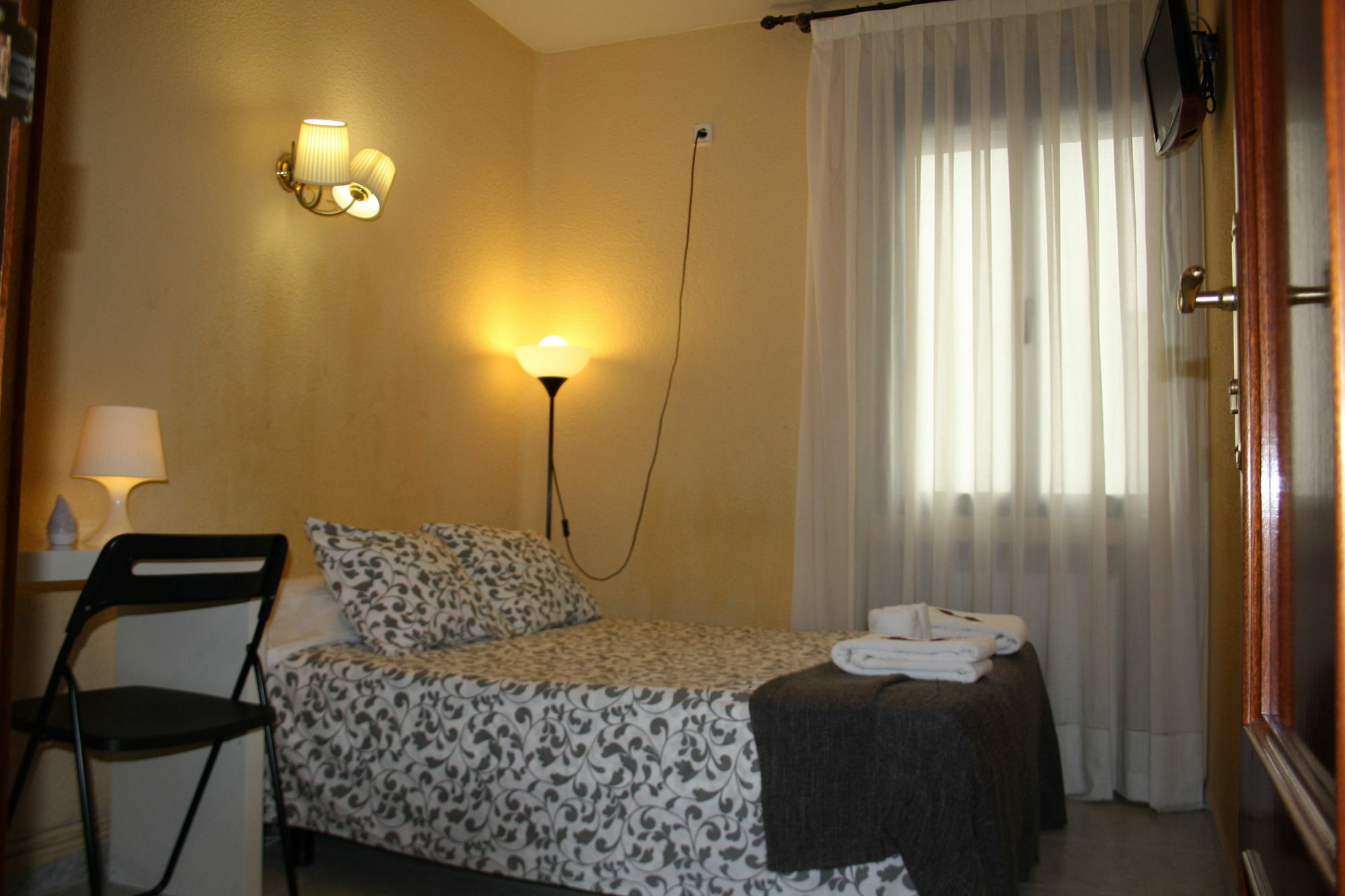 מדריד Hostal Rofer מראה חיצוני תמונה